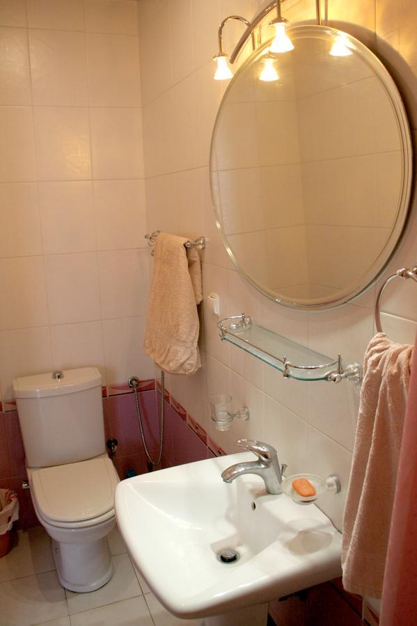 Bright And Modern 4Br Apartment - Center Of Erevan Esterno foto
